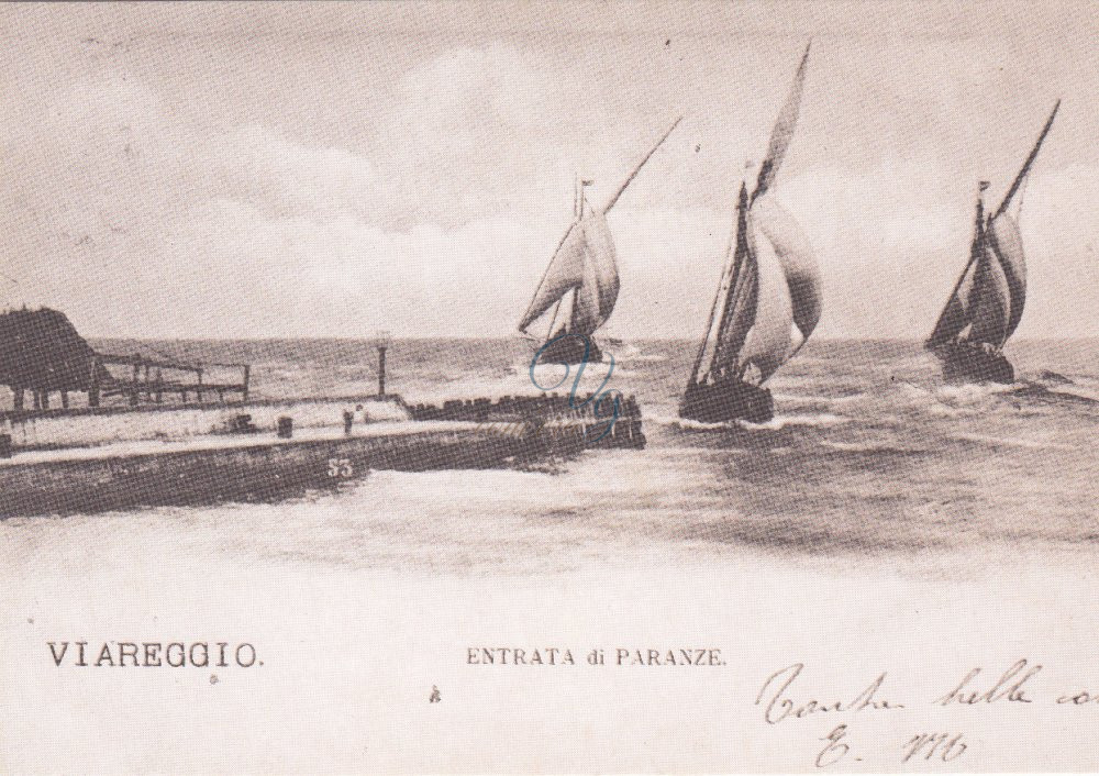 Entrata di paranze Viareggio Anno 1900
