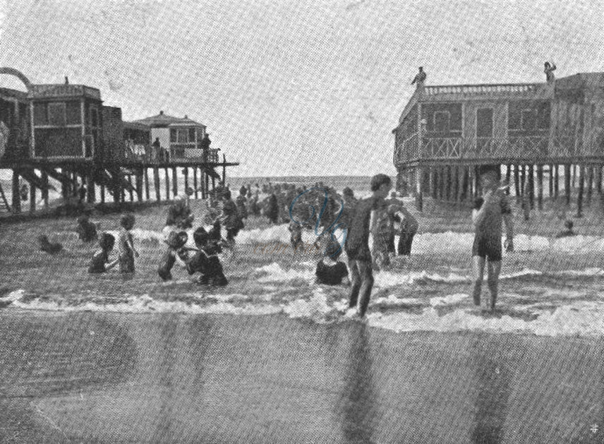 Bagni e bagnanti Viareggio Anno 1905