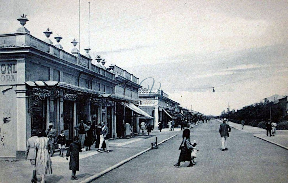 Bagno Lucchesi Viareggio Anni '10