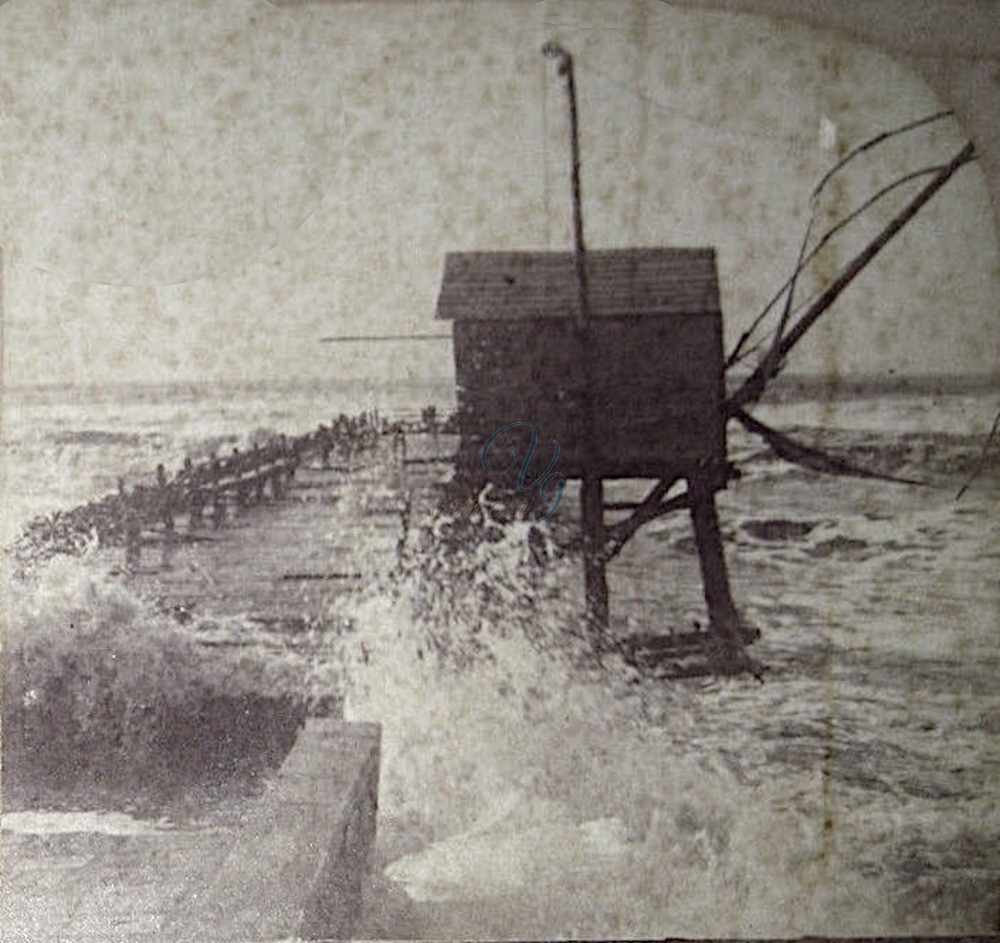 Frangenti sul Molo Viareggio Anno 1910