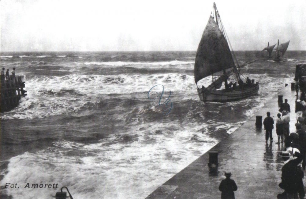 Sfidando le onde Viareggio Anni '10