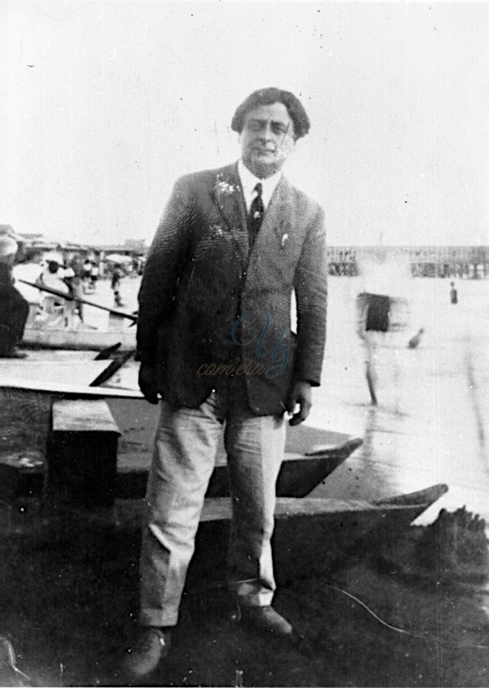 Viani in spiaggia Viareggio Anni '10