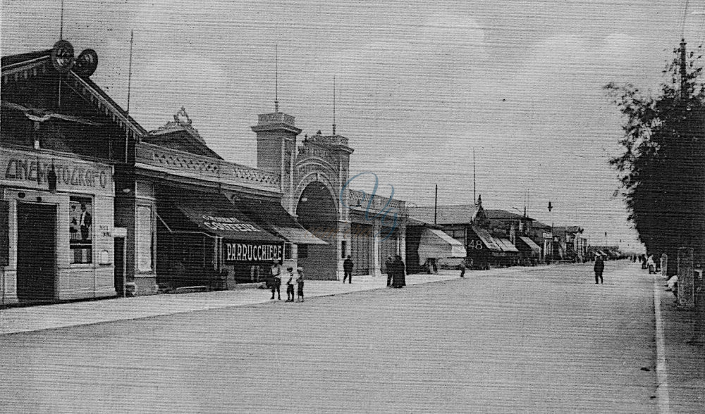 Cinematografo Savoia e Caffe Eden Viareggio Anno 1913