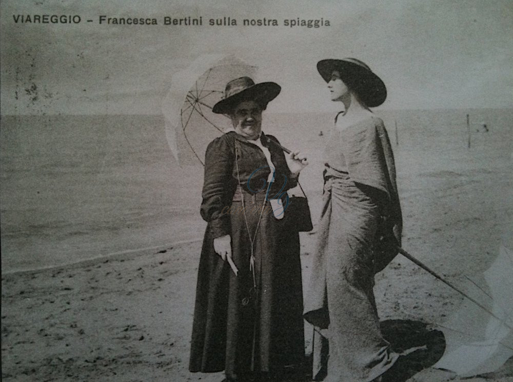 Dive in spiaggia Viareggio Anno 1917