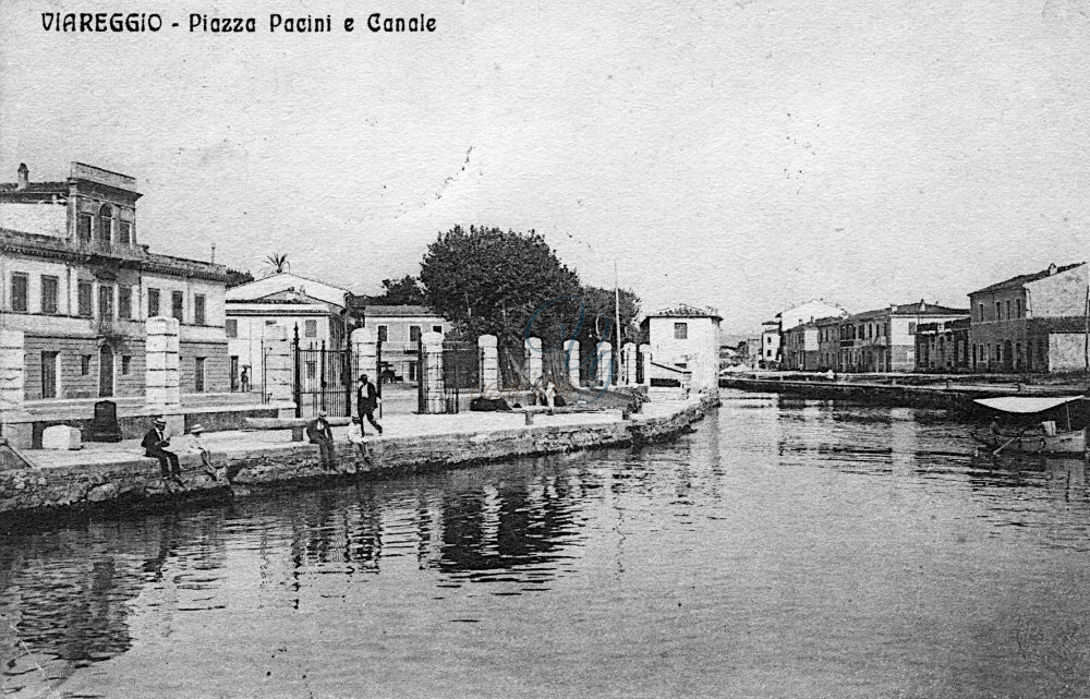 Piazza Pacini e Canale Viareggio Anni '20