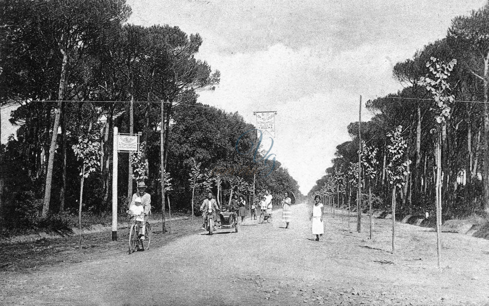 Apertura del Viale Viareggio Anno 1923