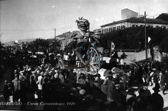 Carro d’apertura Viareggio Anno 1928