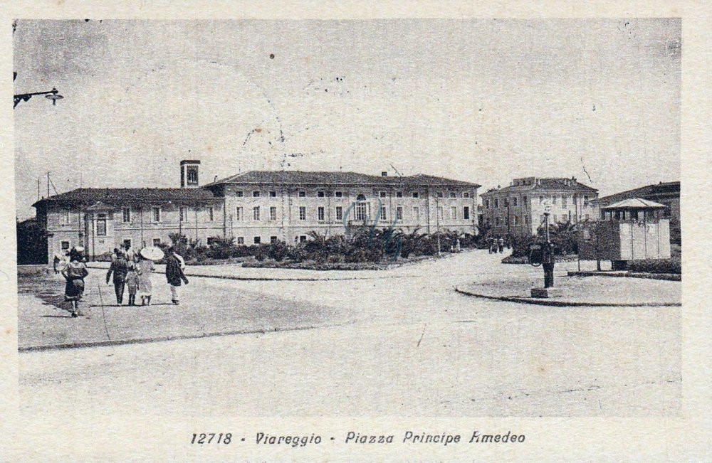 Piazza principe Amedeo Viareggio Anno 1928