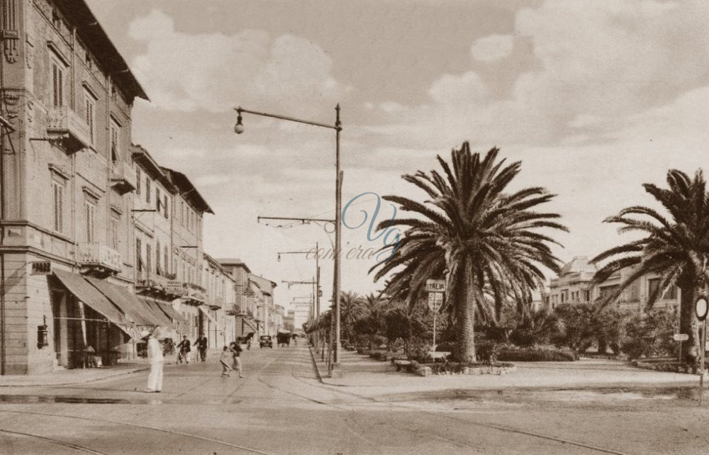 Viali a mare Viareggio Anno 1936