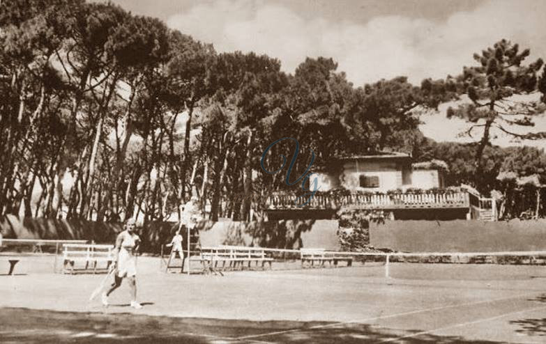 Tennis in pineta Viareggio Anno 1937