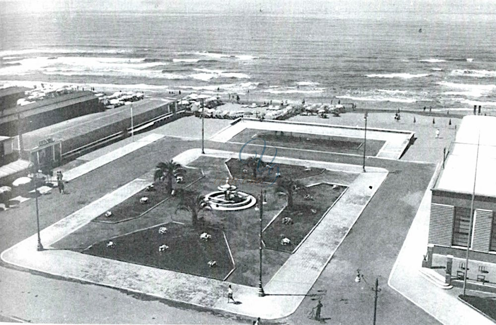 Piazza Maria Luisa Viareggio Anno 1938