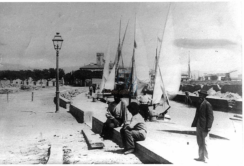 Dopo la guerra lungo il canale Viareggio Anni '40