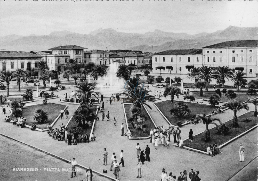 Piazza Mazzini Viareggio Anni '40
