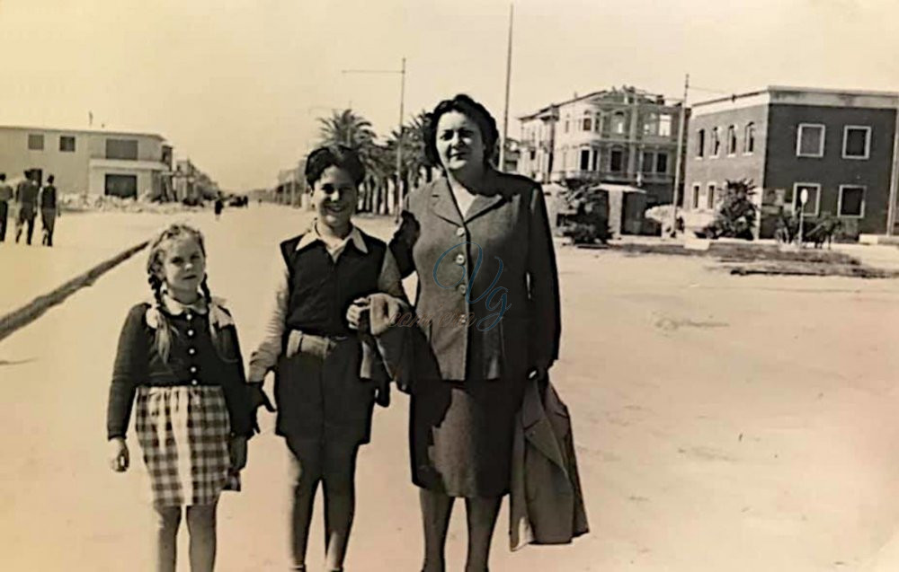 Piazza Mazzini Viareggio Anno 1945