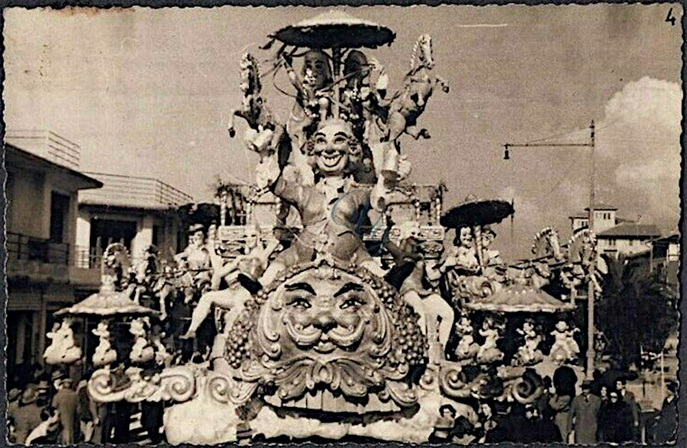 Nel tempio di Bacco Viareggio Anno 1947