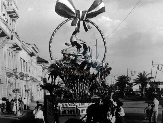 Carro sponsor Viareggio Anno 1950