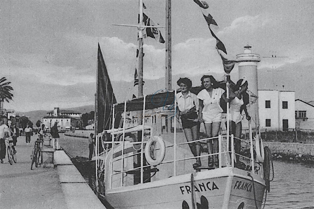 Gita in battello Viareggio Anni '50