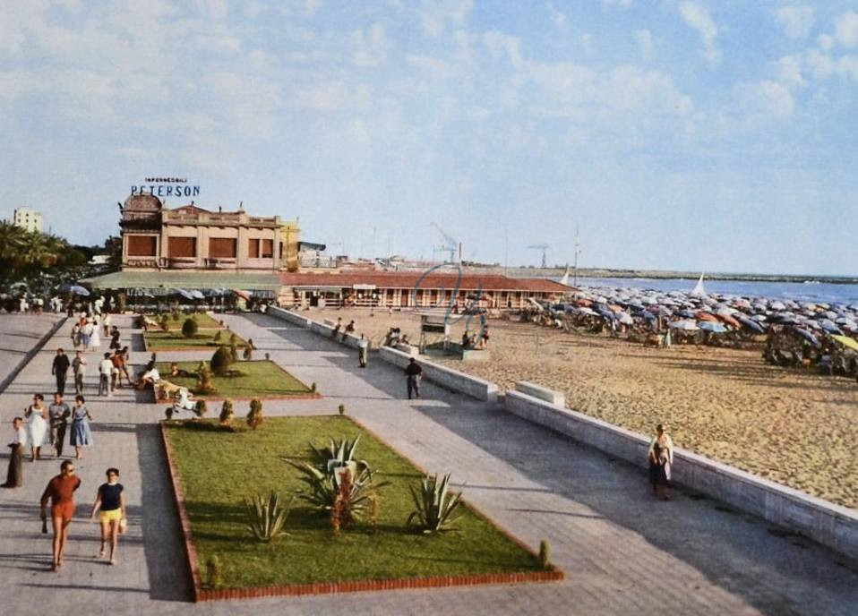 Piazza Mazzini Viareggio Anni '50