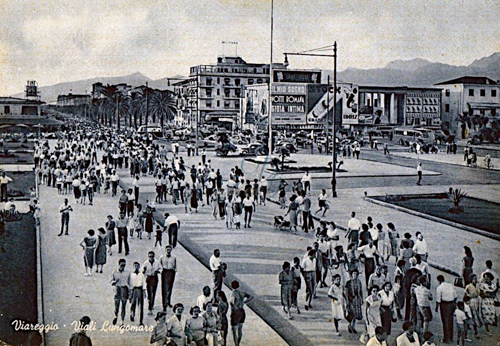 Piazza Mazzini Viareggio Anni '50