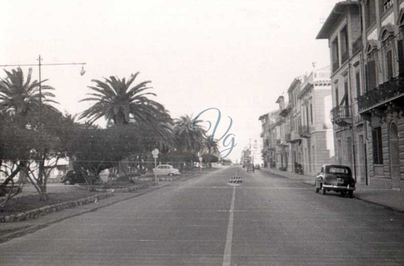 Viale a mare Viareggio Anno 1950
