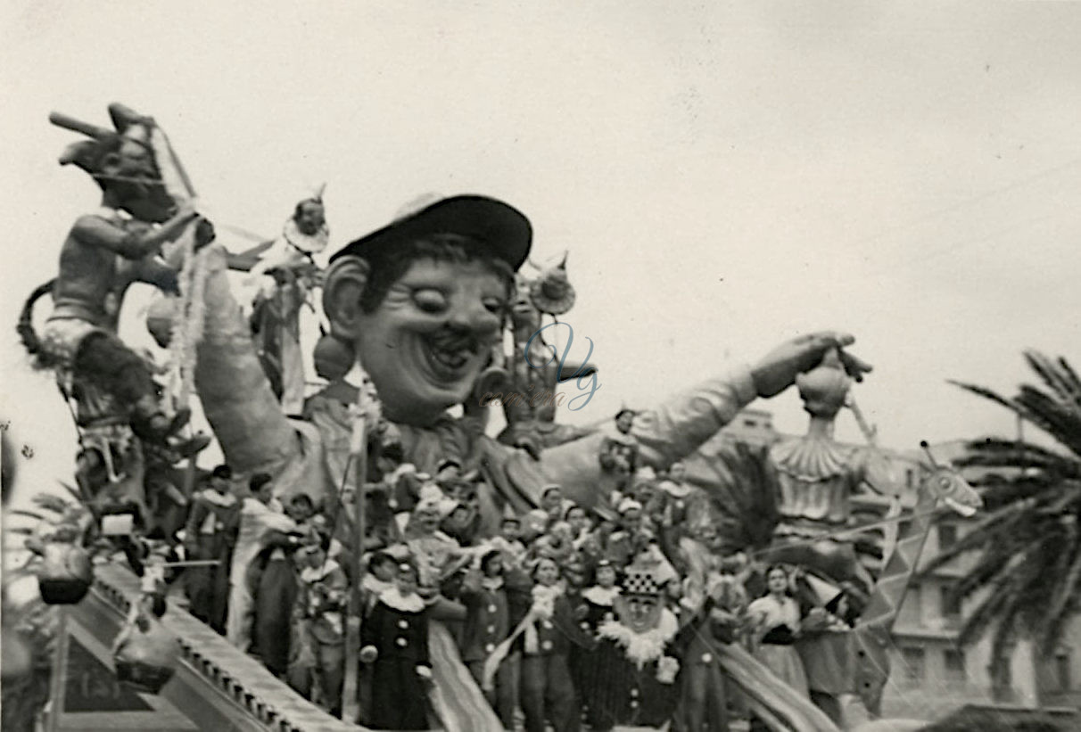 Bimbi piangete Viareggio Anno 1951