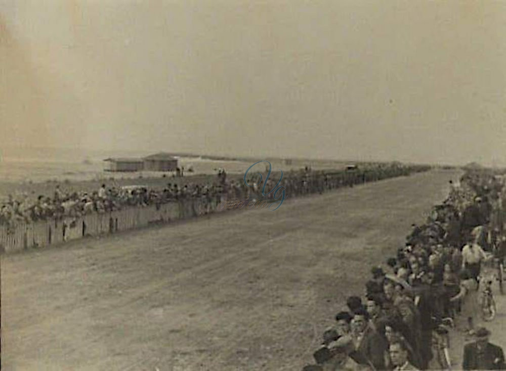 Corse di cavalli Viareggio Anno 1951