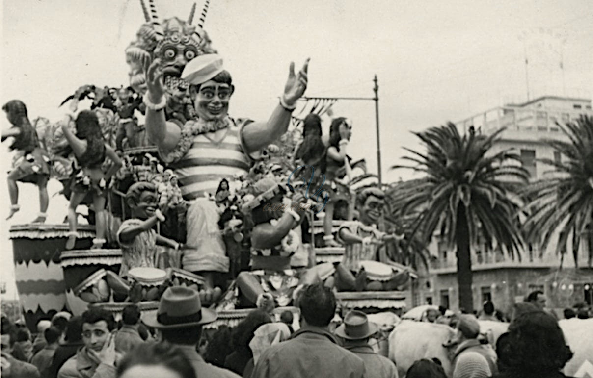 È sbarcato un marinaio Viareggio Anno 1951