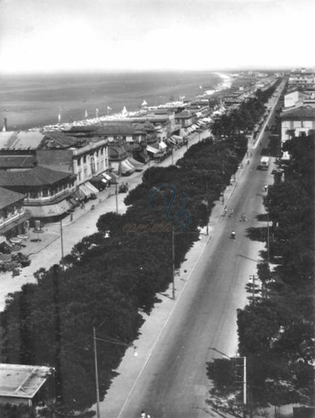 Viali a mare Viareggio Anno 1954