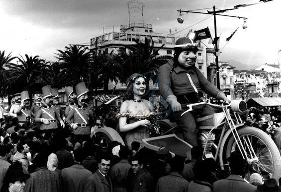 Carnevale porta la Primavera Viareggio Anno 1956