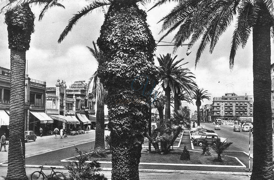 Passeggiata e viali a mare Viareggio Anno 1958