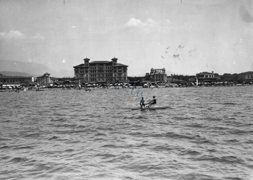 A largo Viareggio Anni '60