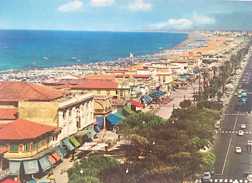 Panoramica Passeggiata e Spiaggia Viareggio Anni '60