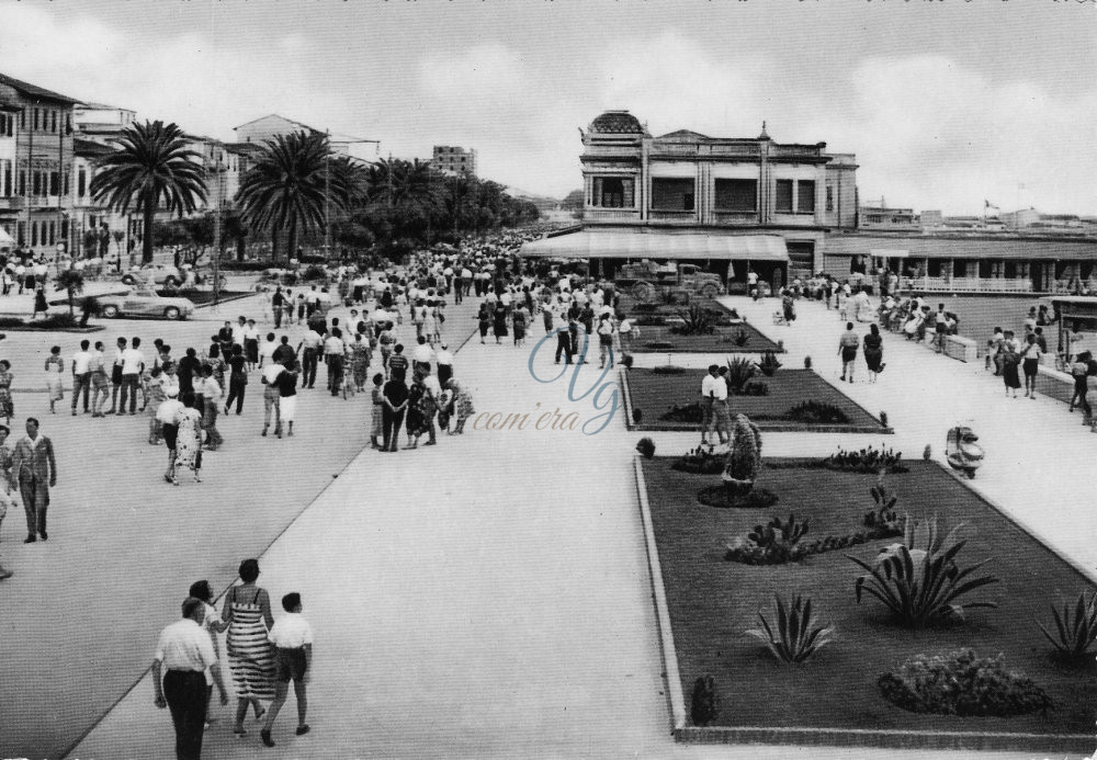 Piazza Mazzini Viareggio Anni '60