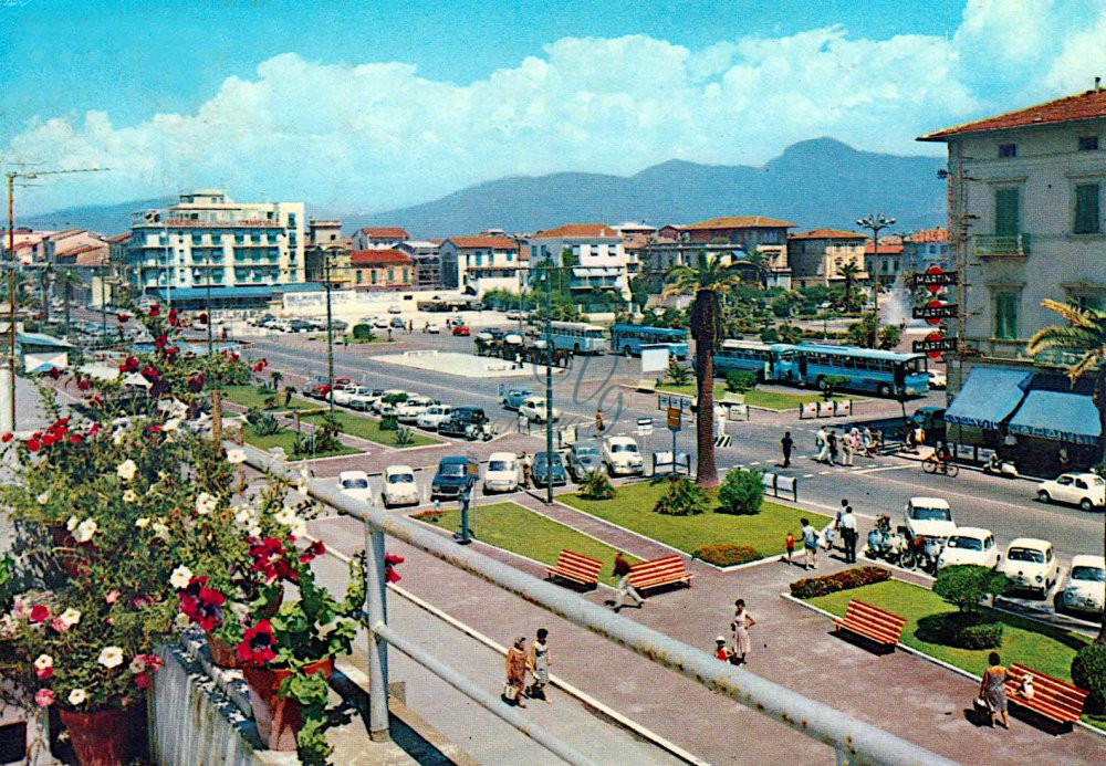 Piazza Mazzini Viareggio Anni '60