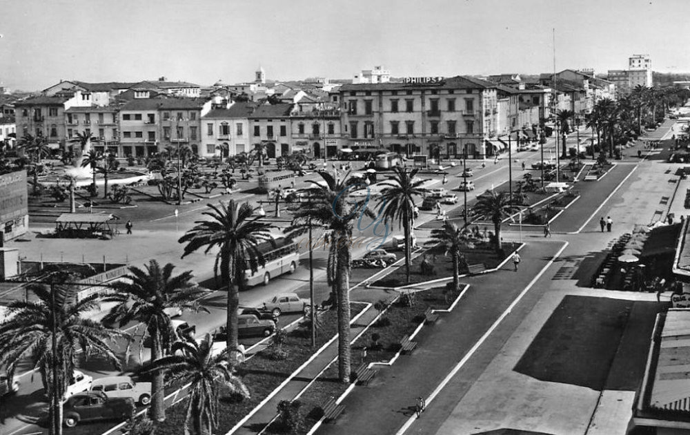 Piazza Mazzini Viareggio Anni '60