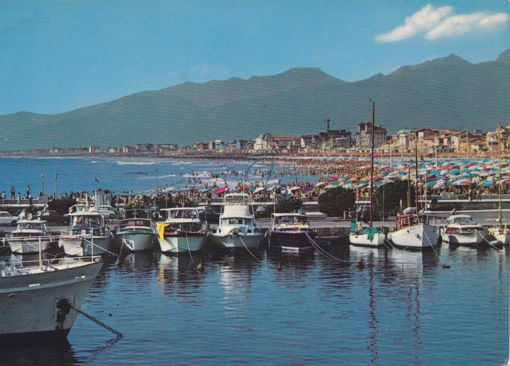 Porto e spiaggia Viareggio Anni '60