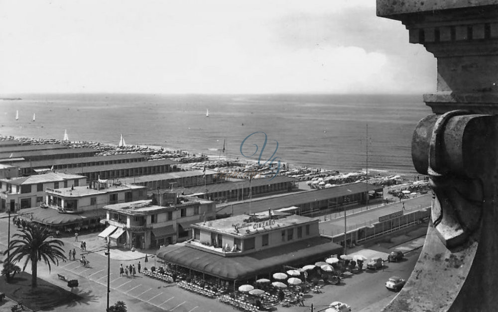 Veduta della passeggiata Viareggio Anni '60