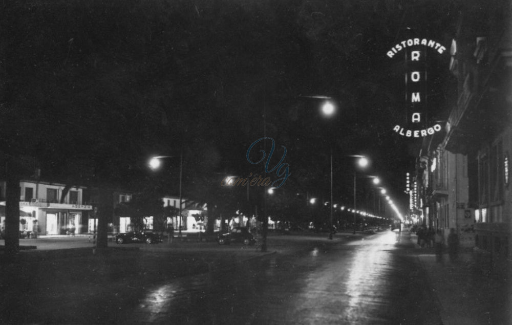 Viali a mare notturno Viareggio Anni '60