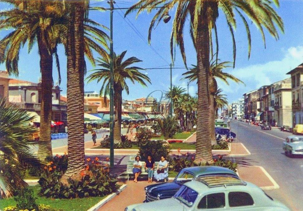 Viali a mare Viareggio Anno 1961