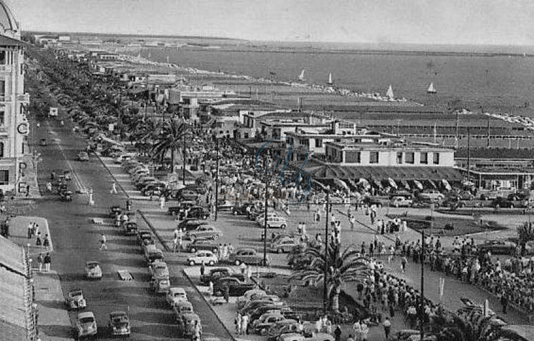 Viali a mare Viareggio Anno 1961