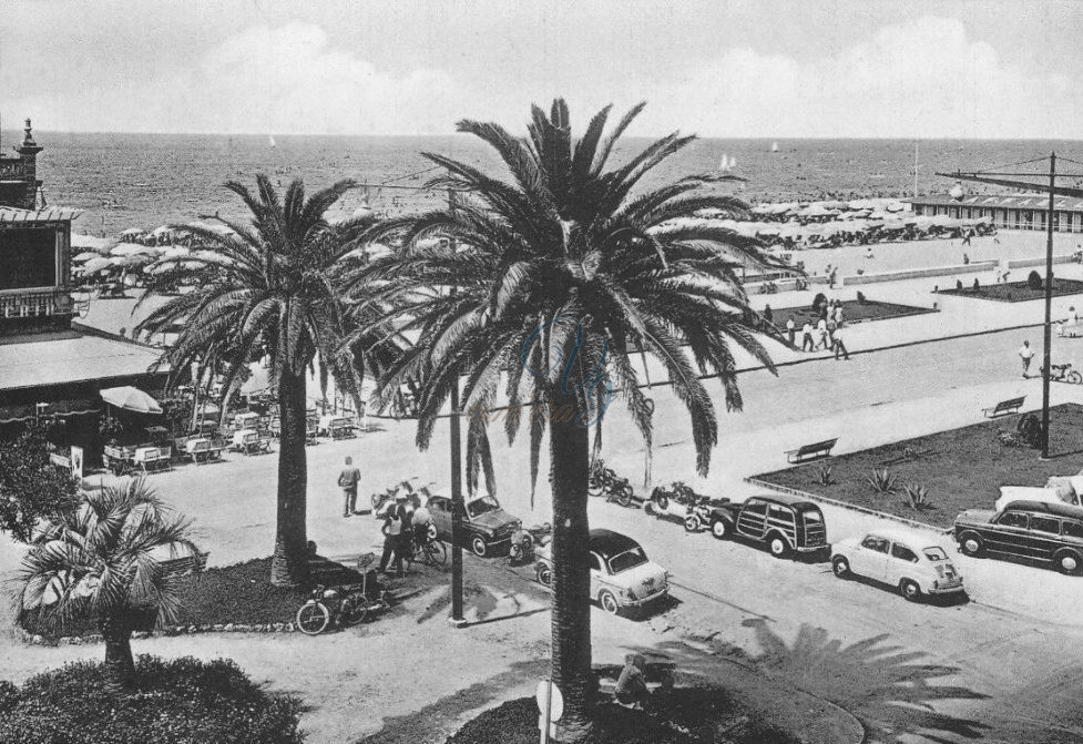 Piazza Mazzini Viareggio Anno 1962