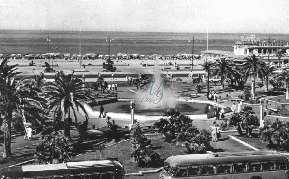 Piazza Mazzini Viareggio Anno 1963