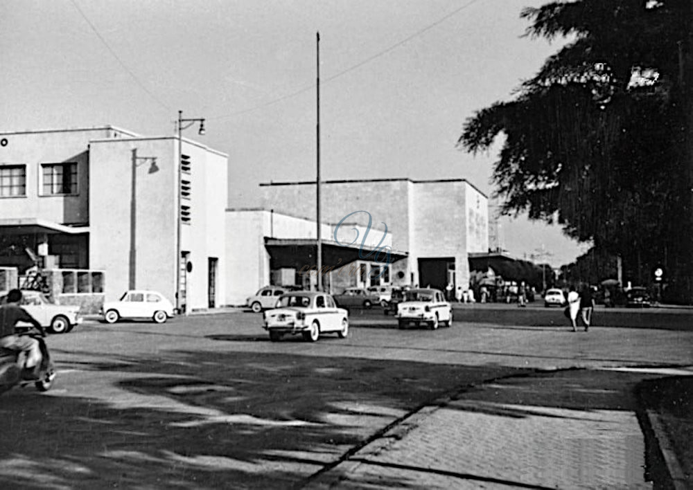 Piazza della Stazione Viareggio Anno 1964