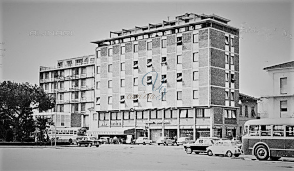 Piazza Dante Viareggio Anno 1965