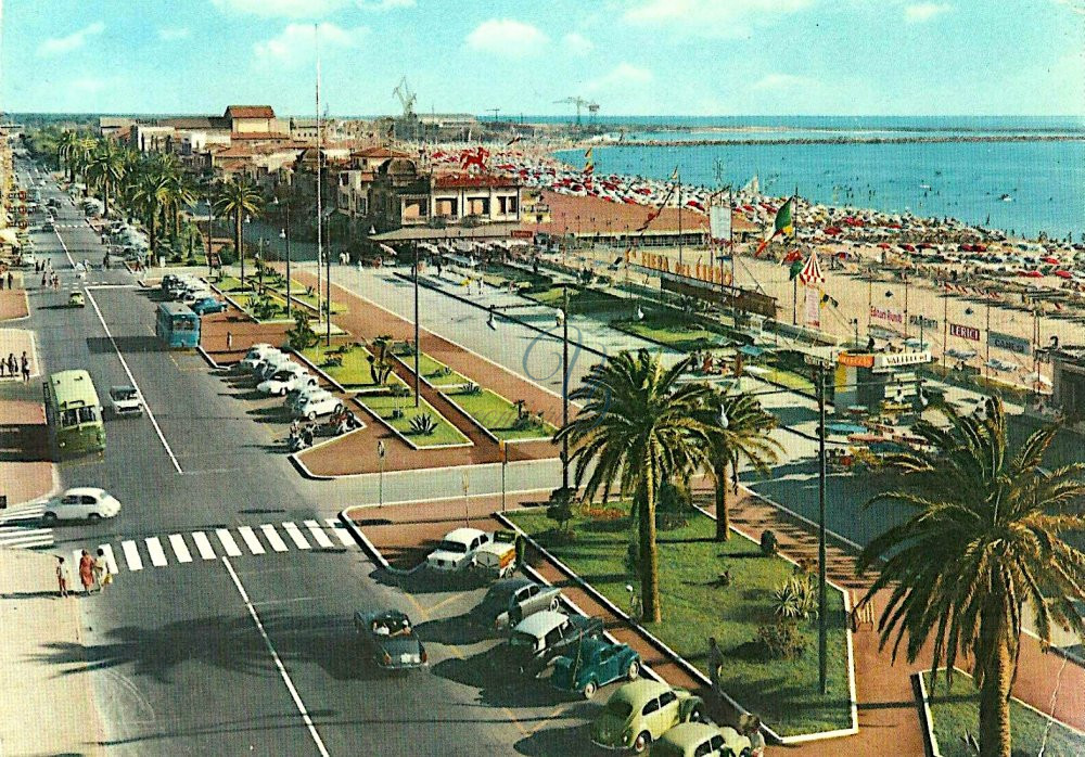 Piazza Mazzini Viareggio Anni '60