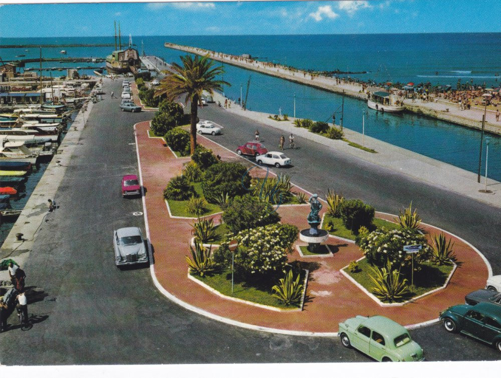 Piazza Palombari dell’Artiglio Viareggio Anni '70