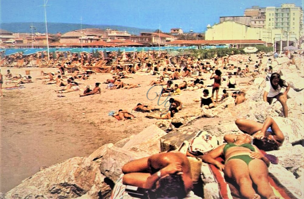 Tutti al mare Viareggio Anno 1970
