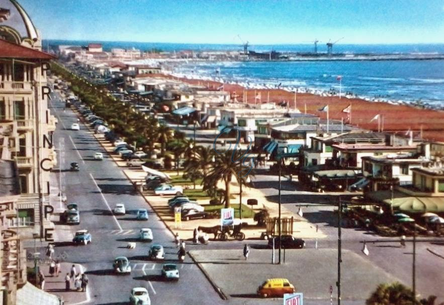 Viali a mare Viareggio Anni '70