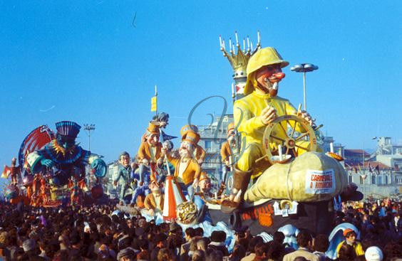 Carnevale a rimorchio Viareggio Anno 1971