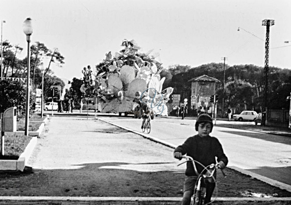 Uscita dei Carri Viareggio Anno 1972